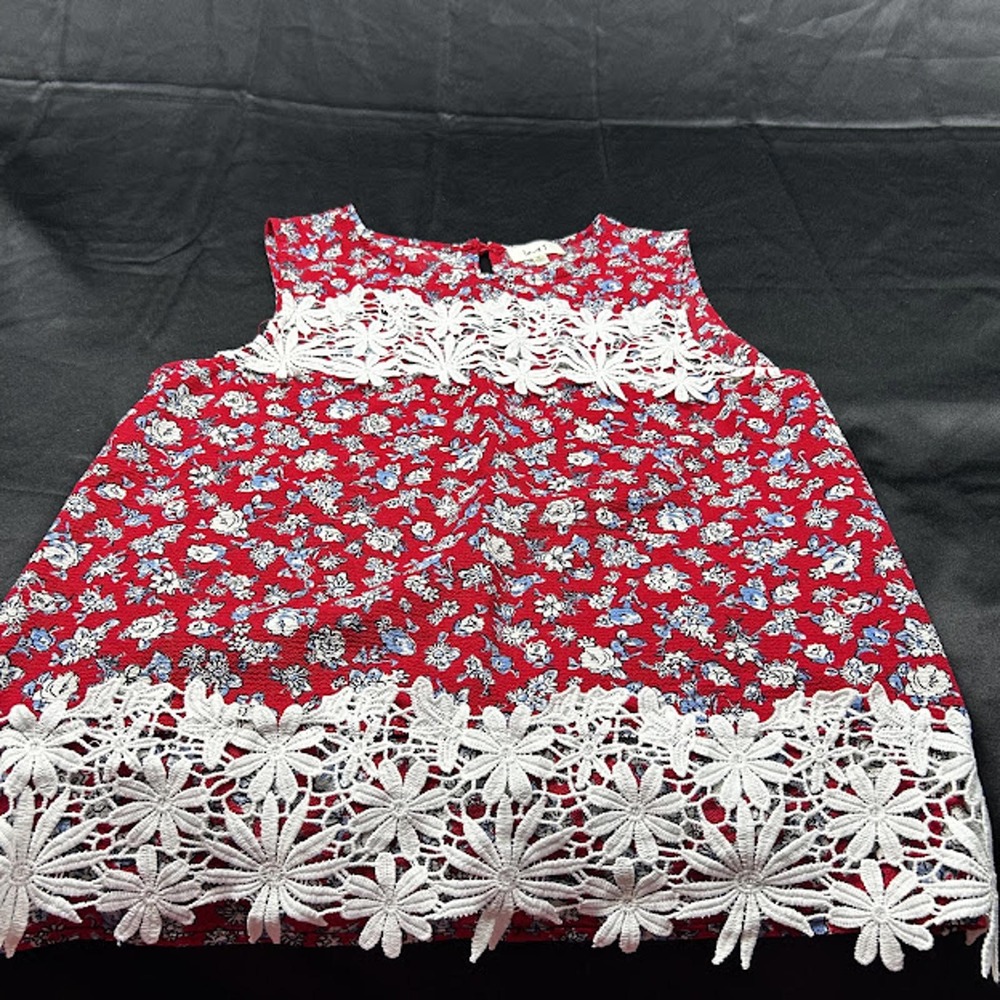 Love J Red & White Floral Lace Tank Top – Size M